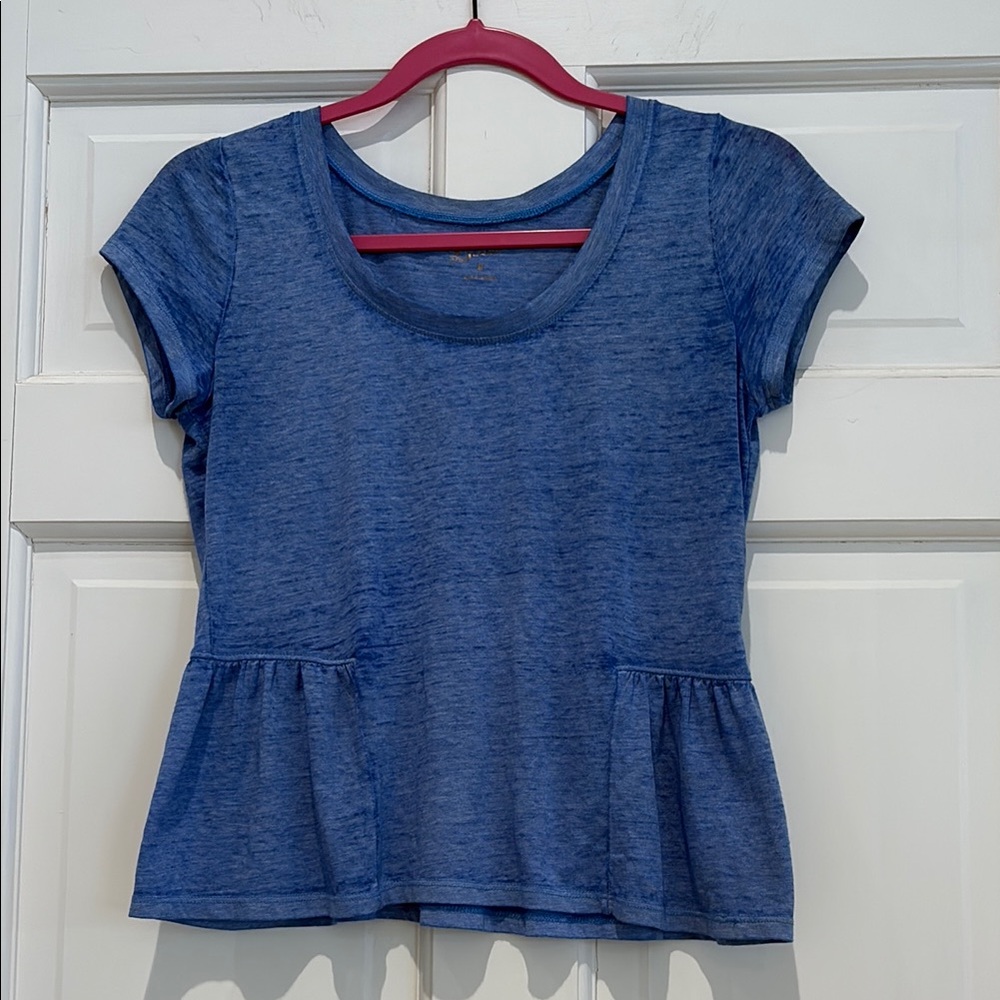 Arizona Jean Co Blue Peplum Short Sleeve Top with Space Dye Effect